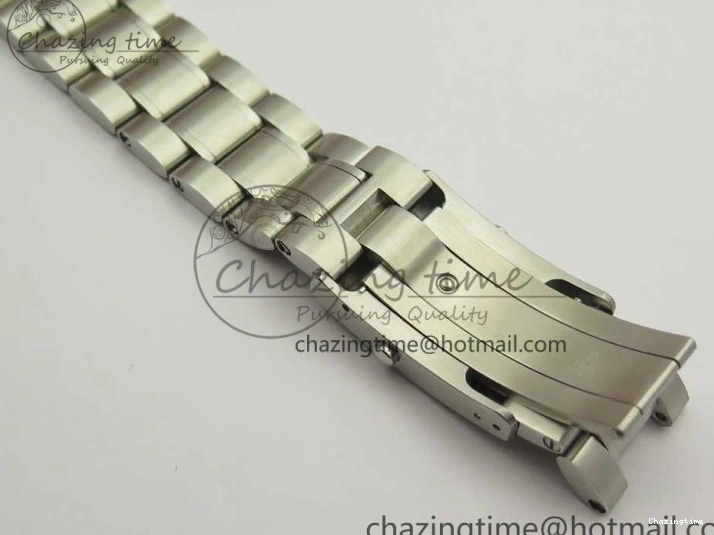 0318 WaterResistant Speedmaster SS Sapphire Crystal Panda White Black Dial on SS Bracelet Manual Winding Chrono Movement 7956